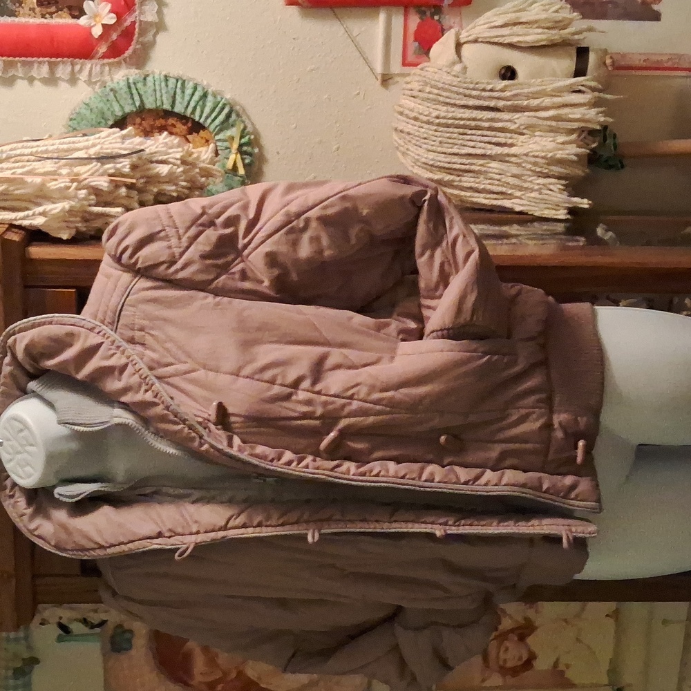 Vintage 90's,Cute,Quilted, Mauve-Purple,Jacket/Coat with Gray Zip-Up Inner Vest